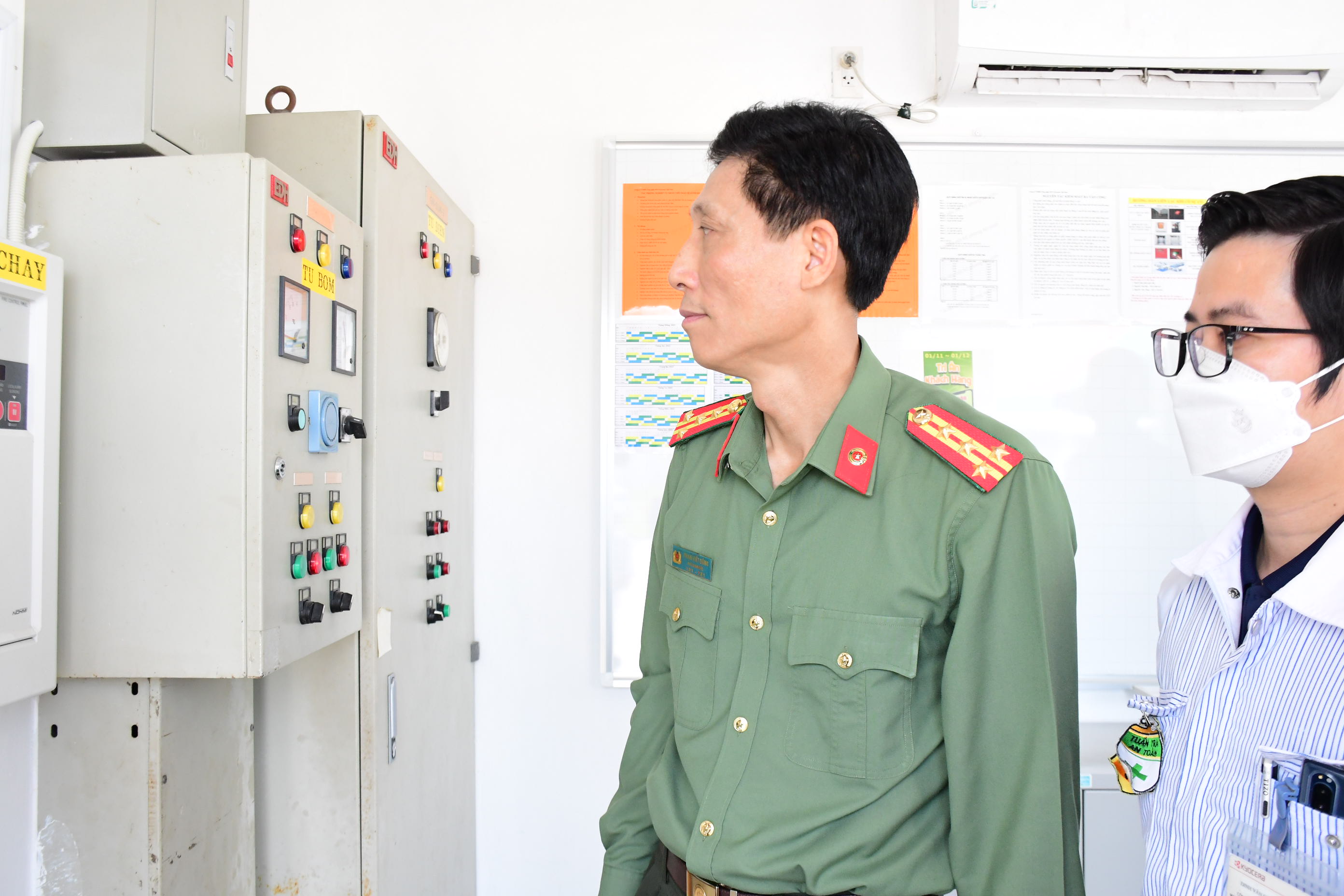 Kiểm tra PCCC 02 nhà máy địa bàn huyện Thủy Nguyên, tạm đình chỉ hoạt động một số hạng mục công trình trong Công ty TNHH CN Giày Aurora Việt Nam 